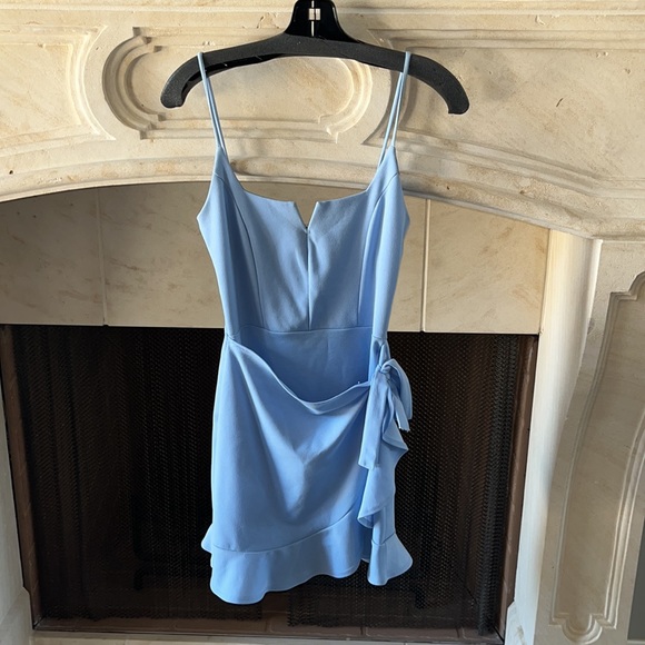 Blue dress - Picture 2 of 6